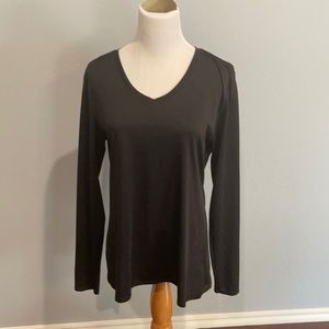 Long sleeve top by BCG.  Size large. ❤️